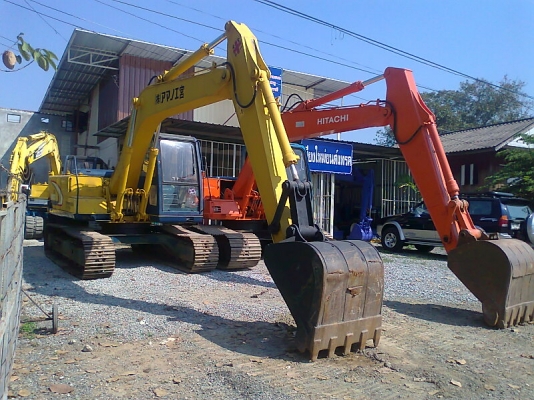 ขายด่วน!..รถแบคโฮ HITACHI EX120-2 รถสวย ทรงดี เก่าญี่ปุ่น สายพันธ์ุแท้ ปรับสภาพ พร้อมใช้ สุดขีด จัดไฟแน๊นซ์ได้กว่า 7 แสนบาท.