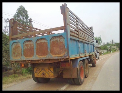 สิบล้อ F 18 2เพลาดั้ม สภาพสวยๆ