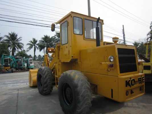 ขายรถตัก KOBELKO รุ่น LK300 มือสองญี่ปุ่น ขายรถตัก KOBELKO รุ่น LK300 มือสองญี่ปุ่น