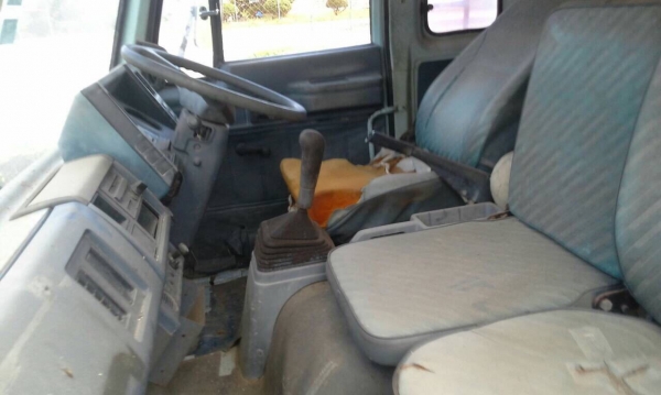 รถบรรทุก 6 ล้อ Isuzu