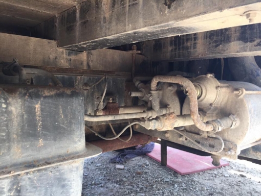 10 ล้อเพลาเดียว กระบะเปิดข้าง (ฝาข้างถอดออกมีให้ครบ)ISUZU JCM วางเครื่อง 168 แรง EH700 รถสวยมากๆ คัสซีสวย หัวสวย เครื่องสวย รถปี 2522 เล่มติดมือ