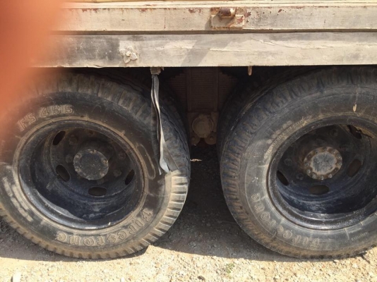 10 ล้อเพลาเดียว กระบะเปิดข้าง (ฝาข้างถอดออกมีให้ครบ)ISUZU JCM วางเครื่อง 168 แรง EH700 รถสวยมากๆ คัสซีสวย หัวสวย เครื่องสวย รถปี 2522 เล่มติดมือ