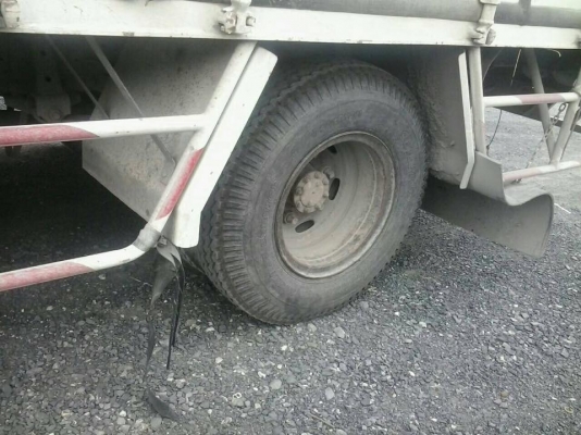 รถ 6 ล้อ ตู้ 10 บาน