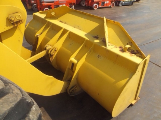 ขาย KOMATSU WA100-3 นำเข้าจากญี่ปุ่น 090-986-2521 อ๊อบ