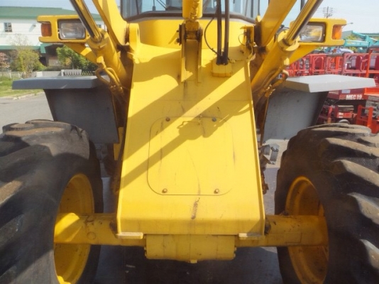 ขาย KOMATSU WA100-3 นำเข้าจากญี่ปุ่น 090-986-2521 อ๊อบ