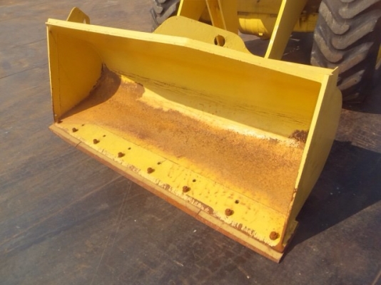 ขาย KOMATSU WA100-3 นำเข้าจากญี่ปุ่น 090-986-2521 อ๊อบ