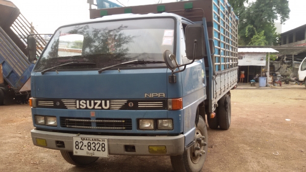 ขายหกล้อกลาง ISUZU NPR59LU5-FM ปี38 สภาพสวยเดิม พร้อมใช้
