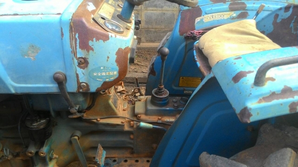 ขายรถไถ HINOMOTO  E18  ราคา 38,000 อ.แกลง จ.ระยอง  ติดต่อสอบถาม 0818618678