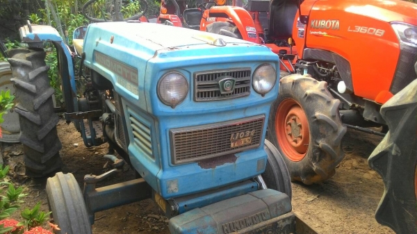 ขายรถไถ HINOMOTO  E18  ราคา 38,000 อ.แกลง จ.ระยอง  ติดต่อสอบถาม 0818618678