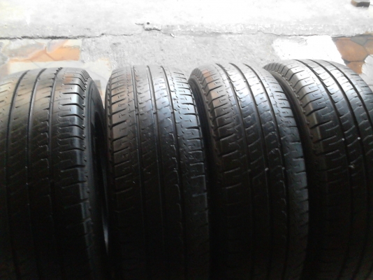 215/70R15 MICHELIN AGILIS ชุด 4 เส้น tel.081-427-3941 215/70R15 MICHELIN AGILIS ชุด 4 เส้น tel.081-427-3941