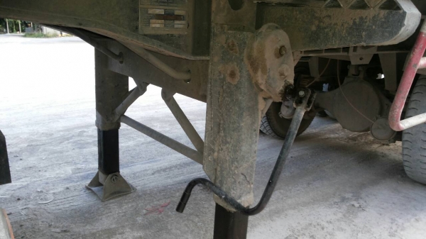 ขายหางพ่วง พนัส ซิมิดั้ม  2  เพลา. ปี 47    สนใจติดต่อ  081 - 6079515