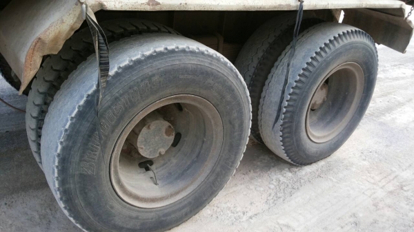 ขายหางพ่วง พนัส ซิมิดั้ม  2  เพลา. ปี 47    สนใจติดต่อ  081 - 6079515