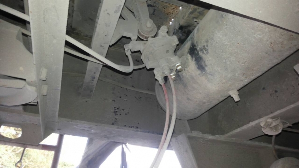 ขายหางพ่วง พนัส ซิมิดั้ม  2  เพลา. ปี 47    สนใจติดต่อ  081 - 6079515