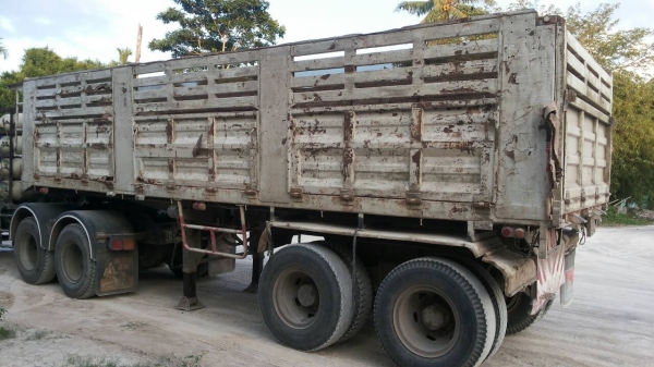 ขายหางพ่วง พนัส ซิมิดั้ม  2  เพลา. ปี 47    สนใจติดต่อ  081 - 6079515