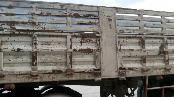 ขายหางพ่วง พนัส ซิมิดั้ม  2  เพลา. ปี 47    สนใจติดต่อ  081 - 6079515