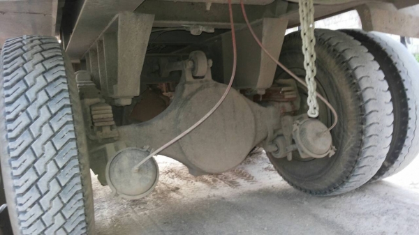 ขายหางพ่วง พนัส ซิมิดั้ม  2  เพลา. ปี 47    สนใจติดต่อ  081 - 6079515