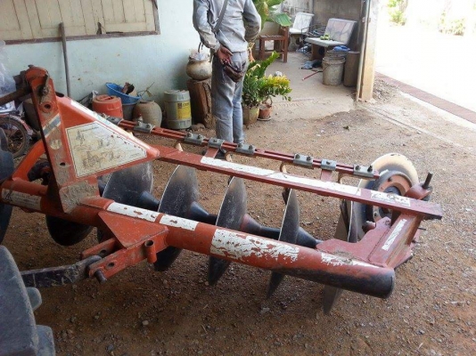 ขายผานพรวน CMT. 6*24. สภาพดี พร้อมใช้งาน ขายผานพรวน CMT. 6*24. สภาพดี พร้อมใช้งาน