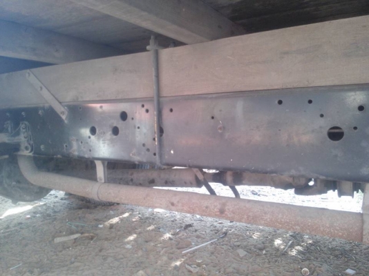 **639,000 บ.ต่อรอง/// 6ล้อช่วงยาว DECA-210 ** ขาย ISUZU DECA-210 6ล้อบรรทุกช่วงยาว6.20ม. ISUZU DECA FRR32L2 6HL1-210HP เครื่องดี แน่น แรงดี ครับ เกียร์ดี ไม่หลุด เข้าง่าย ช่วงล่างแน่นดี คัสซีใหญ่ สวยทั้งเส้น ไม่มีผุ Fหน้า-หลัง ครบ ครับ กระบะพื้นไม้ ปูทับด