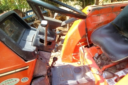 L1-235 พร้อมใช้ ดันหน้า  ผานห้า คราด