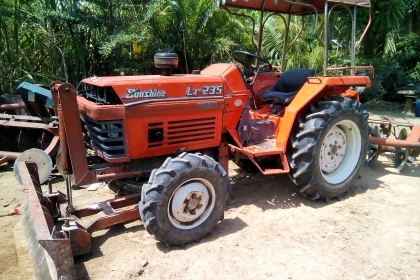 L1-235 พร้อมใช้ ดันหน้า  ผานห้า คราด