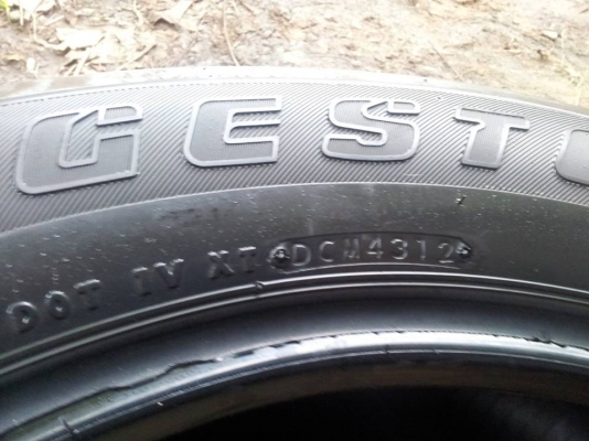 ขายยาง Bridgestone Dueler 265 60 18 ปี 12 ปลายปี (3 เส้น)