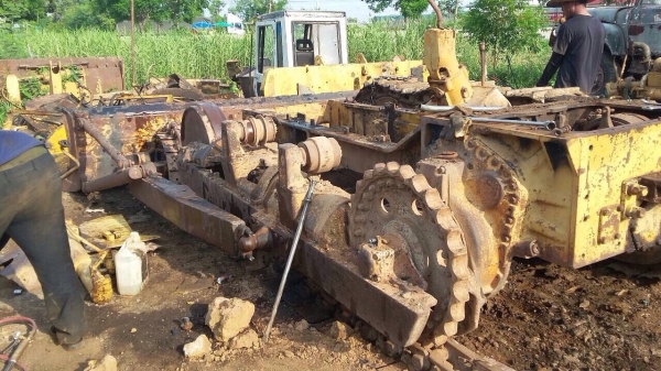 ขาย อะไหล่ KOMATSU D50Aทุกชิ้นส่วนครับ