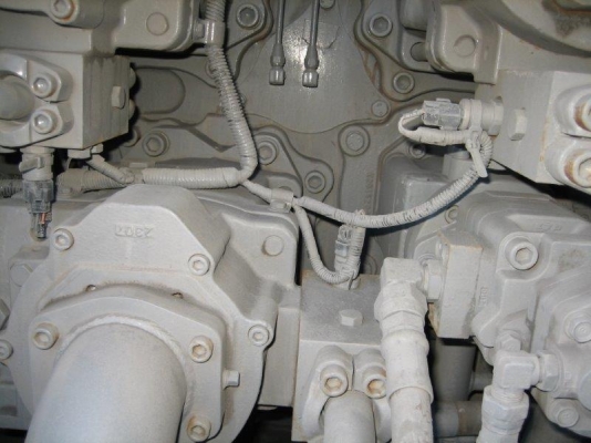 รถขุด HITACHI EX1200-6  4235ชม.  ปี2012 (120ตัน) ใครหาอยู่ติดต่อมาได้เลยครับ