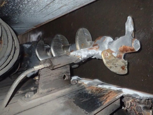 รถปูยาง MITSUBISHI MF61WE ยืดออก 6M เครื่อง CAT3064-E3T ปี2008  6890ชม. ใครหาอยู่ติดต่อมาได้เลยครับ