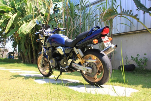 ขาย หรือแลกเปลี่ยนรับเทิร์น SUZUKI รุ่น Inazuma 400 ทะเบียนพร้อมโอน