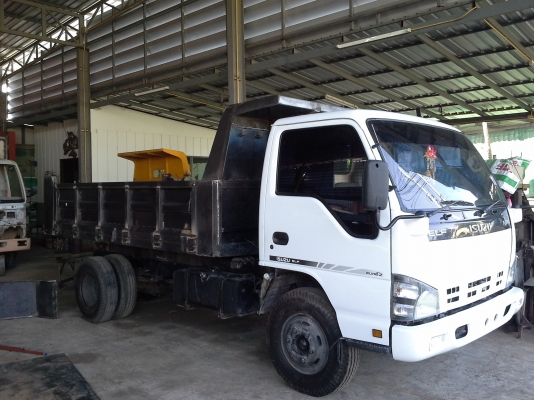 เสี่ย นุ เมืองลี้รับไปดูเเลแล้วครับ NPR 130 เทอร์โบว์ ปี49 มือเดียวออกห้าง ดั้มต่อใหม่กระบอก3มิตร คัชชีสวยทุกจุด อุปกรณ์ครบทุกชิ้น ต่อรองได้ครับ