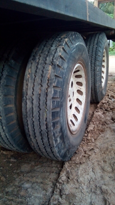 ขายสิบล้อเทนเลอร์รถเกี่ยว ขายสิบล้อเทนเลอร์รถเกี่ยว