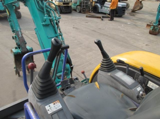 รถขุด KOMATSU PC27MR-1 รถขุด KOMATSU PC27MR-1
