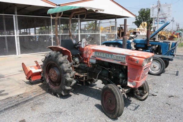 สุดคุ้ม แทรกเตอร์ Kubota L240 เก่าไทย พร้อมโรตารี