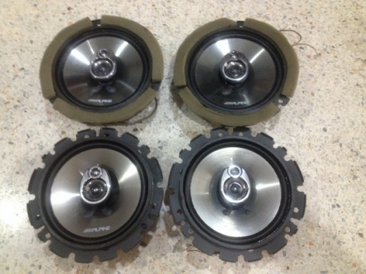 ลำโพง ALPINE 6 นิ้ว 3 ทางของเก่าญี่ปุ่นเเท้สภาพสวยมัดรวม2คู่เสียงใสครับ