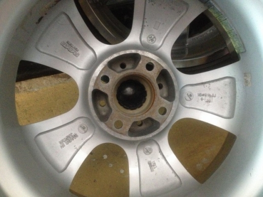 ล้อ RAYS ญี่ปุ่นเเท้ขอบ15กว้าง6นิ้วครึ่งอ๊อฟ38 4รู100สภาพสวยยางติดมาพอได้ ล้อ RAYS ญี่ปุ่นเเท้ขอบ15กว้าง6นิ้วครึ่งอ๊อฟ38 4รู100สภาพสวยยางติดมาพอได้