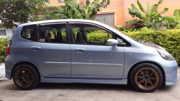 ขาย HONDA jazz 2004 ตัว TOP ขาย HONDA jazz 2004 ตัว TOP