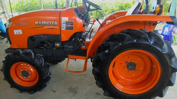 ขายรถไถคูโบต้า KUBOTA L 3608 (4WD) ขายรถไถคูโบต้า KUBOTA L 3608 (4WD)