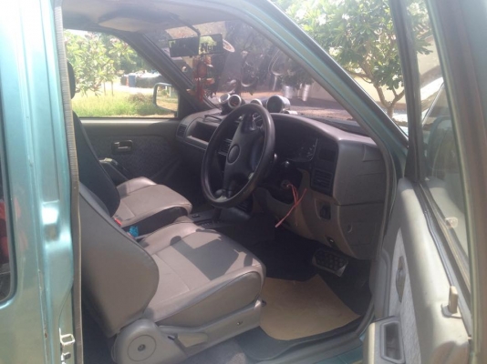 Isuzu Dragon Power ปี 2000