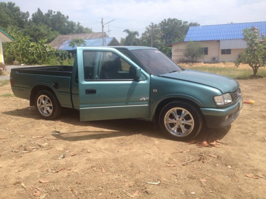 Isuzu Dragon Power ปี 2000