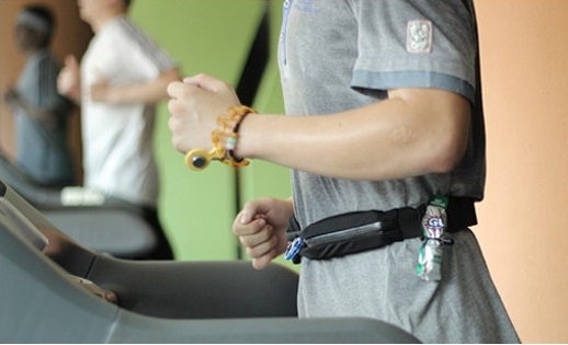 กระเป๋าคาดเอวใส่มือถือสำหรับผู้ชื่นชอบการออกกำลังกาย