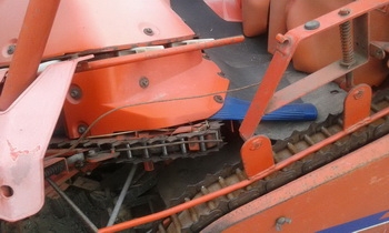 รถเกี่ยวข้าว kubota ใช้งานได้ 2 ระบบ มัดฟางได้ด้วยครับ เครื่องดีเชล 3 สูบ ราคาเพียง 88,000 บาท รถเกี่ยวข้าว kubota ใช้งานได้ 2 ระบบ มัดฟางได้ด้วยครับ เครื่องดีเชล 3 สูบ ราคาเพียง 88,000 บาท