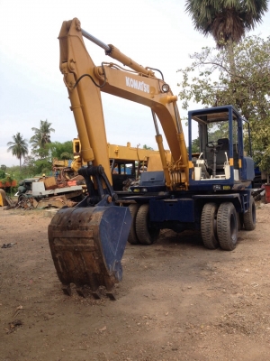 แมคโครล้อยางPw100-3 ใช้งานได้ดี ขายแล้วคะ แมคโครล้อยางPw100-3 ใช้งานได้ดี ขายแล้วคะ