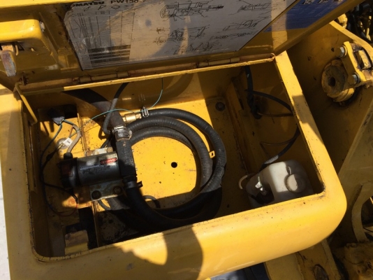 Komatsu PW130-7K ปี 2005 นำเข้าจากยุโรป ถึงไทยแล้ว สวยมาก ขายราคาถูกครับ