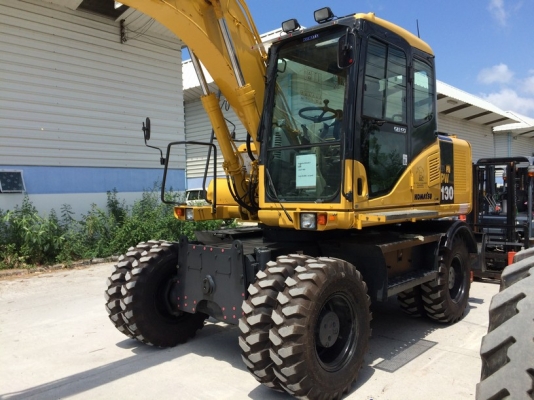 Komatsu PW130-7K ปี 2005 นำเข้าจากยุโรป ถึงไทยแล้ว สวยมาก ขายราคาถูกครับ