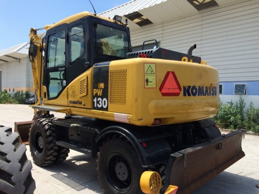 Komatsu PW130-7K ปี 2005 นำเข้าจากยุโรป ถึงไทยแล้ว สวยมาก ขายราคาถูกครับ