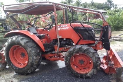 **550,000 บ.ต่อรอง/// รถไถ2เพลา KUBOTA 60แรง 4WD ** ขาย KUBOTA 60แรง รถไถ2เพลา ยอดนิยม KUBOTA M6040SU 4WD ปี2553 เครื่องเดิม เกียร์เดิม ปั้มเดิม ช่วงล่างแน่น ใช้งานน้อย 2,3xx ชั่วโมง เครื่องยนต์KUBOTA-4สูบ 60แรงม้า แน่นดี แรง แห้งไม่มีเยิ้ม ปั้มดี แรง เกี **550,000 บ.ต่อรอง/// รถไถ2เพลา KUBOTA 60แรง 4WD ** ขาย KUBOTA 60แรง รถไถ2เพลา ยอดนิยม KUBOTA M6040SU 4WD ปี2553 เครื่องเดิม เกียร์เดิม ปั้มเดิม ช่วงล่างแน่น ใช้งานน้อย 2,3xx ชั่วโมง เครื่องยนต์KUBOTA-4สูบ 60แรงม้า แน่นดี แรง แห้งไม่มีเยิ้ม ปั้มดี แรง เกี