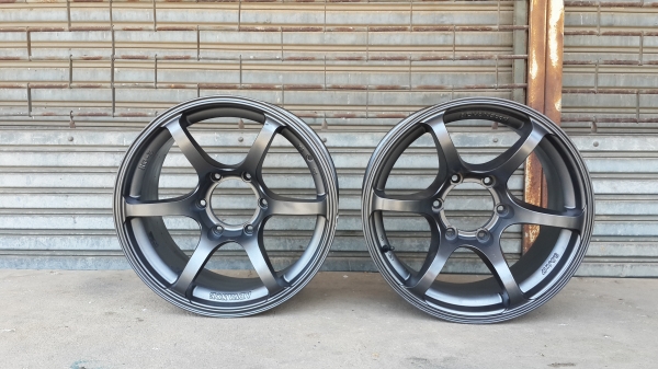 *** มีคู่เดียว *** ขอบ 17 กว้าง 9 แม็กเปล่าไม่มียาง