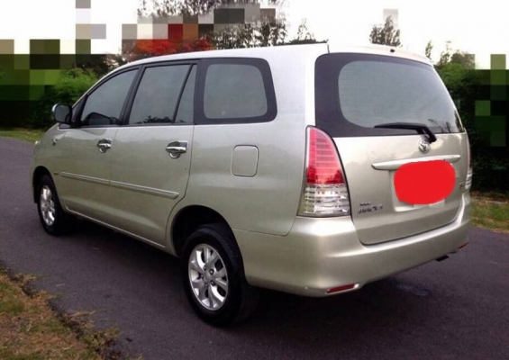 Toyota Innova ปี11 เครื่อง2.0G เบาะกำมะหยี่ Toyota Innova ปี11 เครื่อง2.0G เบาะกำมะหยี่
