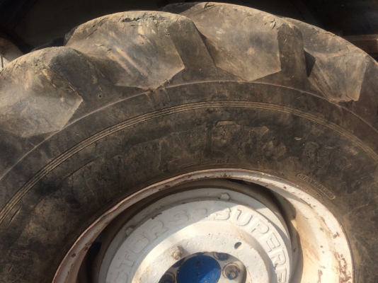 ขายด่วน!!!! รถไถฟอร์ด 6600 เต็มสูตร มือสอง สภาพเดิมจากนอก มีเล่มทะเบียนใหม่