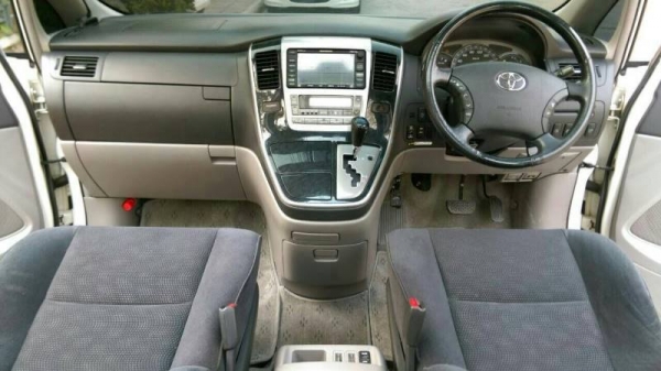 Toyota Alphard ปี05 เบนซิน ซันรูฟ เบาะผ้า ภาษีไม่ขาด แถมประกันภัย Toyota Alphard ปี05 เบนซิน ซันรูฟ เบาะผ้า ภาษีไม่ขาด แถมประกันภัย